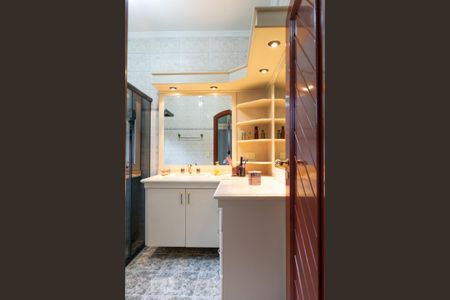 Casa para alugar com 570m², 6 quartos e 6 vagas Casa para alugar com 570m², 6 quartos e 6 vagasBanheiro suíte 3