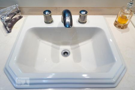 Casa para alugar com 570m², 6 quartos e 6 vagas Casa para alugar com 570m², 6 quartos e 6 vagasBanheiro suíte 3