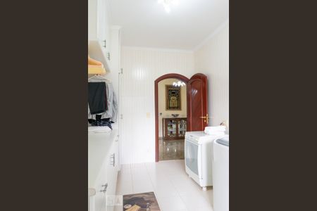 Casa para alugar com 570m², 6 quartos e 6 vagas Casa para alugar com 570m², 6 quartos e 6 vagasÁrea de serviço