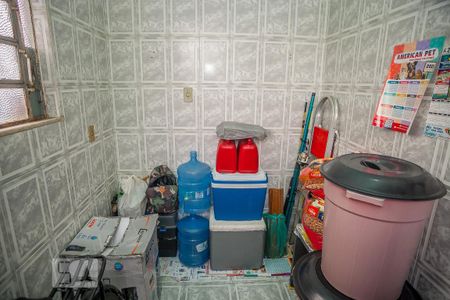 Casa à venda com 80m², 3 quartos e 1 vagaÁrea de Serviço