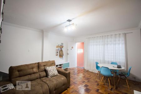 Sala de casa para alugar com 2 quartos, 120m² em Cidade Monções, São Paulo