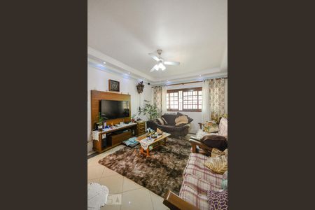 Casa para alugar com 250m², 2 quartos e 4 vagas Casa para alugar com 250m², 2 quartos e 4 vagasSala