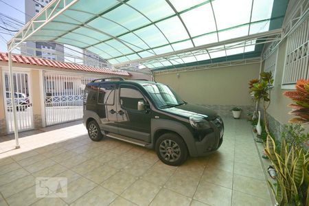 Casa para alugar com 250m², 2 quartos e 4 vagas Casa para alugar com 250m², 2 quartos e 4 vagasGaragem
