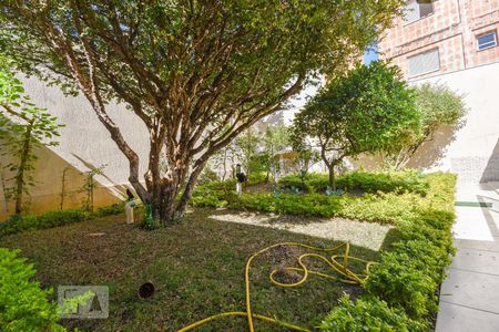 Casa para alugar com 250m², 2 quartos e 4 vagas Casa para alugar com 250m², 2 quartos e 4 vagasQuintal