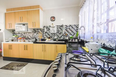 Casa para alugar com 250m², 2 quartos e 4 vagas Casa para alugar com 250m², 2 quartos e 4 vagasCozinha