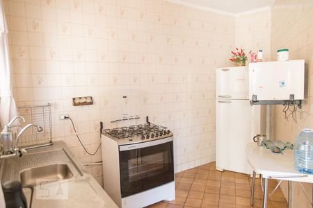 Casa à venda com 341m², 3 quartos e 2 vagasCozinha