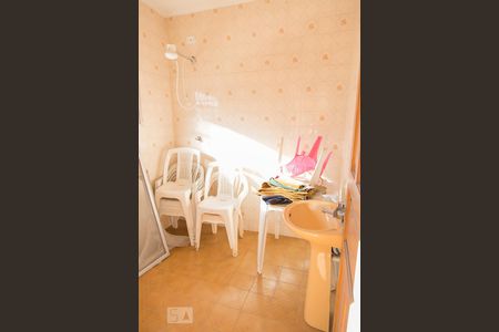 Casa à venda com 341m², 3 quartos e 2 vagasBanheiro de Serviço