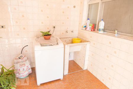 Casa à venda com 341m², 3 quartos e 2 vagasÁrea de Serviço