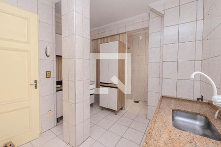 Apartamento à venda com 137m², 3 quartos e sem vaga Apartamento à venda com 137m², 3 quartos e sem vagaCozinha e Área de Serviço