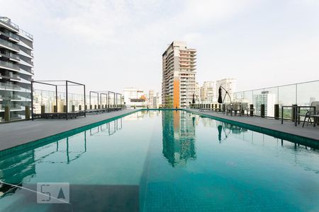 Apartamento para alugar com 35m², 1 quarto e 1 vaga Apartamento para alugar com 35m², 1 quarto e 1 vagaÁrea comum - Piscina