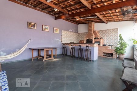 Casa à venda com 240m², 3 quartos e 2 vagasÁrea da churrasqueira