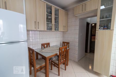 Casa à venda com 240m², 3 quartos e 2 vagasCozinha
