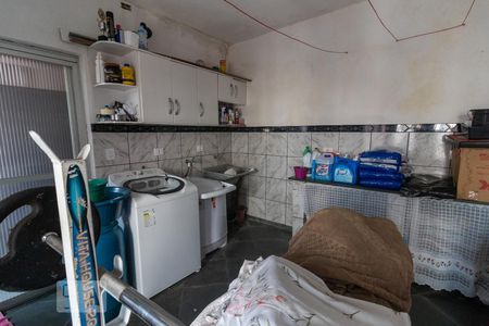 Casa à venda com 240m², 3 quartos e 2 vagasÁrea de Serviço