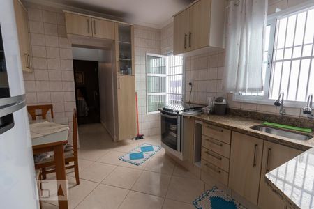 Casa à venda com 240m², 3 quartos e 2 vagasCozinha