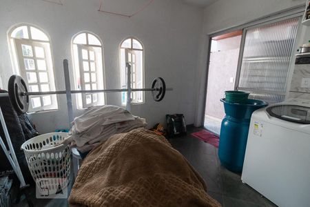 Casa à venda com 240m², 3 quartos e 2 vagasÁrea de Serviço