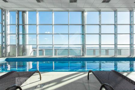 Apartamento à venda com 45m², 1 quarto e 1 vaga Apartamento à venda com 45m², 1 quarto e 1 vagaÁrea comum - Piscina