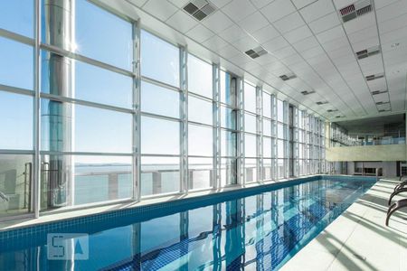 Apartamento à venda com 45m², 1 quarto e 1 vaga Apartamento à venda com 45m², 1 quarto e 1 vagaÁrea comum - Piscina