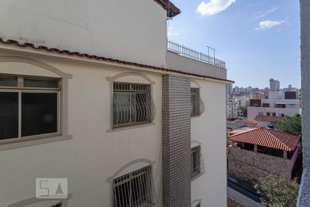 Vista da sala de apartamento para alugar com 2 quartos, 60m² em Sagrada Família, Belo Horizonte