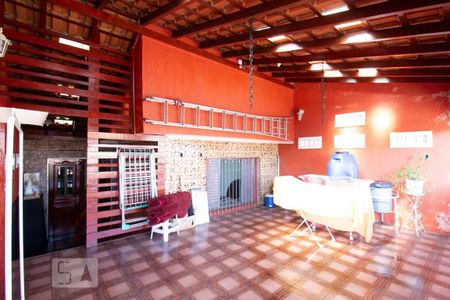 Casa à venda com 290m², 4 quartos e 2 vagasVaranda