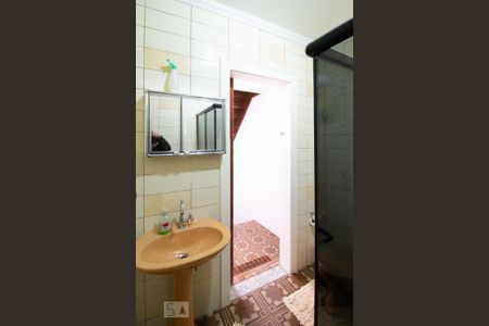 Casa à venda com 290m², 4 quartos e 2 vagasBanheiro