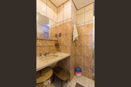 Apartamento à venda com 120m², 3 quartos e sem vaga Apartamento à venda com 120m², 3 quartos e sem vagaBanheiro da Suíte
