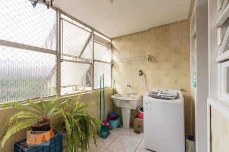 Apartamento à venda com 120m², 3 quartos e sem vaga Apartamento à venda com 120m², 3 quartos e sem vagaÁrea de Serviço