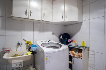 Casa à venda com 130m², 3 quartos e 2 vagasÁrea de Serviço