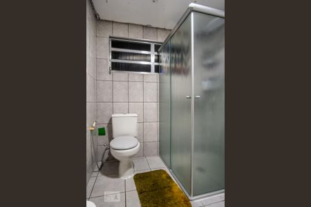 Casa à venda com 130m², 3 quartos e 2 vagasBanheiro