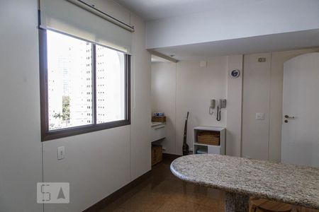 Apartamento à venda com 143m², 4 quartos e 2 vagasCozinha