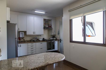 Apartamento à venda com 143m², 4 quartos e 2 vagasCozinha