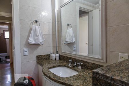 Apartamento à venda com 143m², 4 quartos e 2 vagasBanheiro