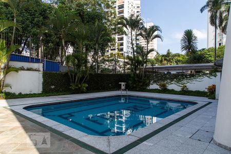 Apartamento à venda com 143m², 4 quartos e 2 vagasPiscina
