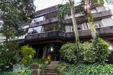 Apartamento à venda com 310m², 3 quartos e 2 vagasFachada e portaria