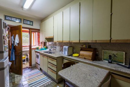 Apartamento à venda com 310m², 3 quartos e 2 vagasCozinha