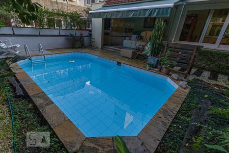 Apartamento à venda com 310m², 3 quartos e 2 vagasPiscina