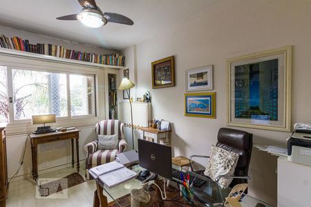 Apartamento à venda com 310m², 3 quartos e 2 vagasQuarto 3