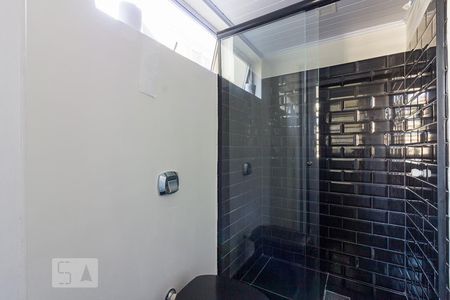 Apartamento para alugar com 75m², 2 quartos e sem vagaBanheiro