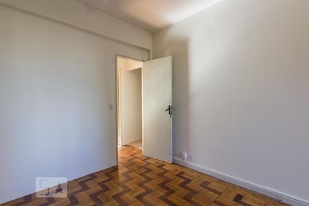 Quarto  2 de apartamento para alugar com 2 quartos, 75m² em Rio Branco, Porto Alegre