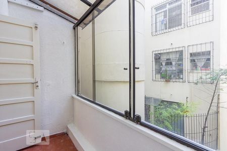 Apartamento para alugar com 75m², 2 quartos e sem vagaÁrea de Serviço