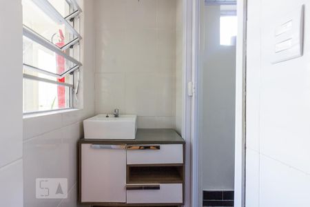 Apartamento para alugar com 75m², 2 quartos e sem vagaBanheiro