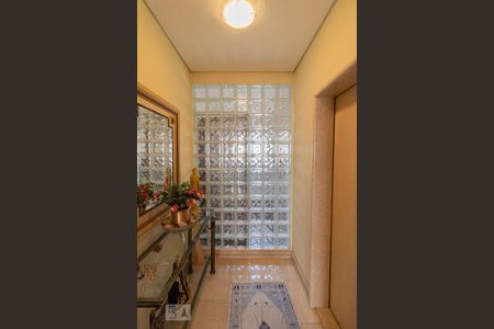 Apartamento para alugar com 215m², 4 quartos e 4 vagas Apartamento para alugar com 215m², 4 quartos e 4 vagasHall de Entrada