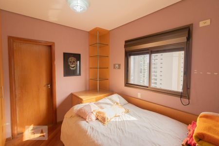 Apartamento para alugar com 215m², 4 quartos e 4 vagas Apartamento para alugar com 215m², 4 quartos e 4 vagasSuíte 3