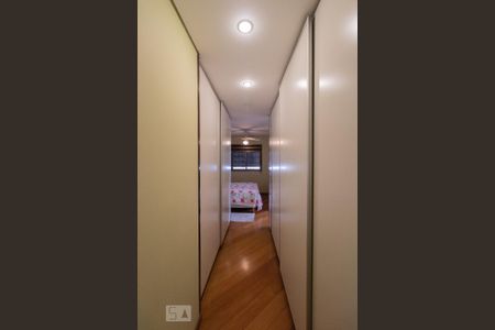 Apartamento para alugar com 215m², 4 quartos e 4 vagas Apartamento para alugar com 215m², 4 quartos e 4 vagasSuíte 4