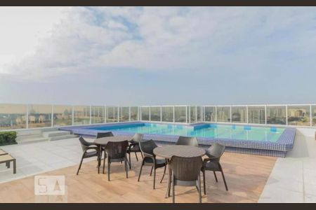 Studio para alugar com 37m², 1 quarto e 1 vaga Studio para alugar com 37m², 1 quarto e 1 vagaPiscina