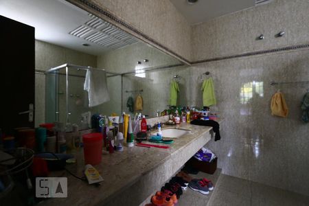 Banheiro 1 de casa à venda com 3 quartos, 125m² em Anil, Rio de Janeiro