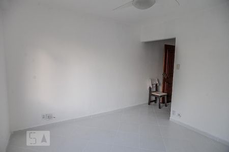 Sala de apartamento para alugar com 2 quartos, 50m² em Taquara, Rio de Janeiro