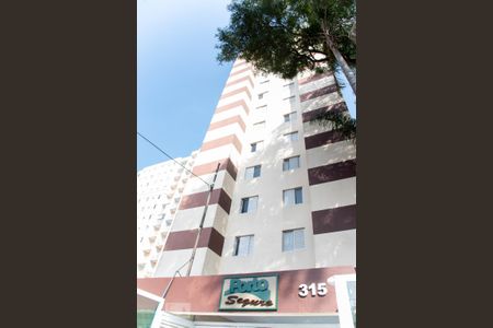 Apartamento para alugar com 56m², 2 quartos e 1 vagaFachada do Condomínio