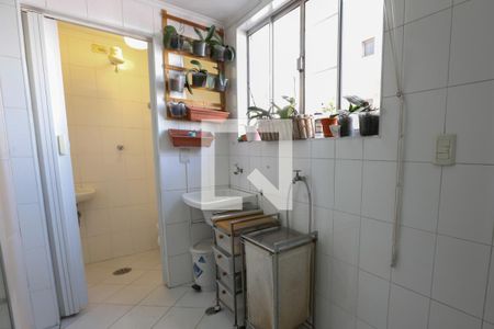 Apartamento para alugar com 72m², 2 quartos e 1 vagaÁrea de Serviço