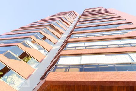 Apartamento à venda com 325m², 3 quartos e 4 vagas Apartamento à venda com 325m², 3 quartos e 4 vagasFachada