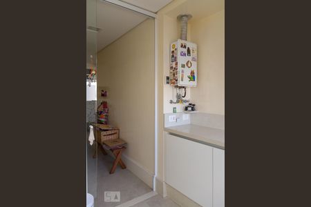 Apartamento à venda com 325m², 3 quartos e 4 vagas Apartamento à venda com 325m², 3 quartos e 4 vagasÁrea de Serviço